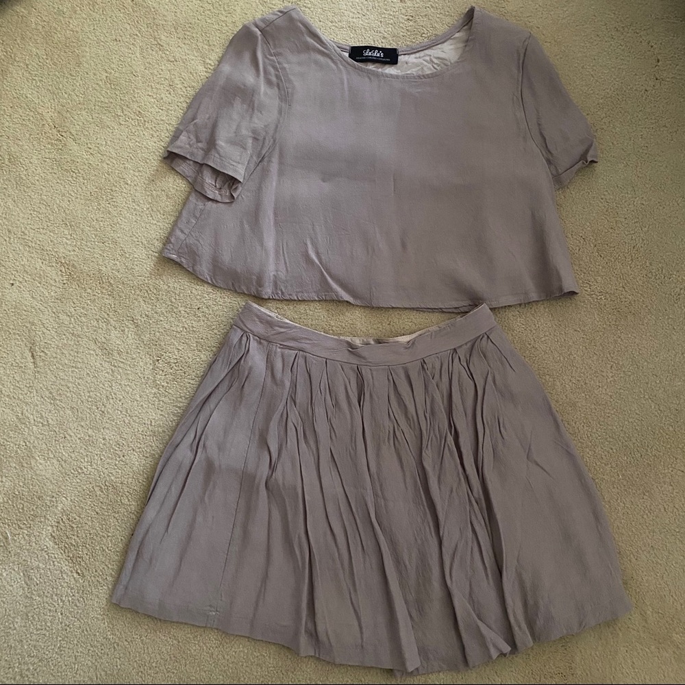 Two piece set